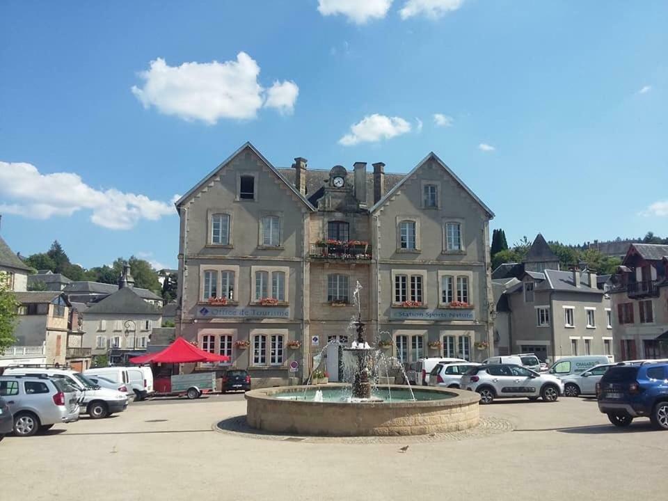 Maison Raffinee Treignac Buitenkant foto